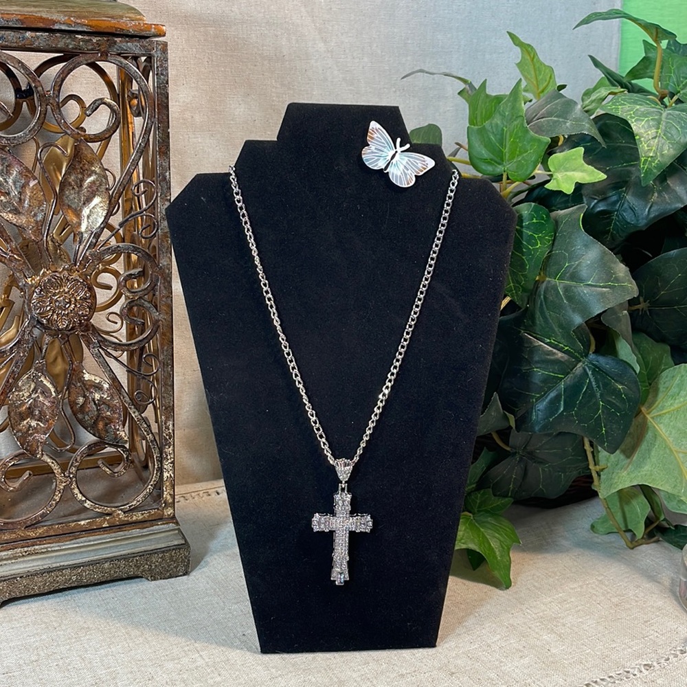 3D Silver Cross Necklace